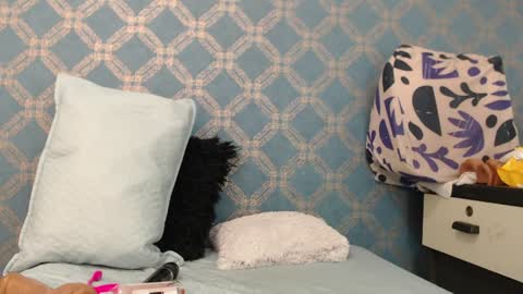 Violeta  online show from December 27, 2024, 10:05 pm