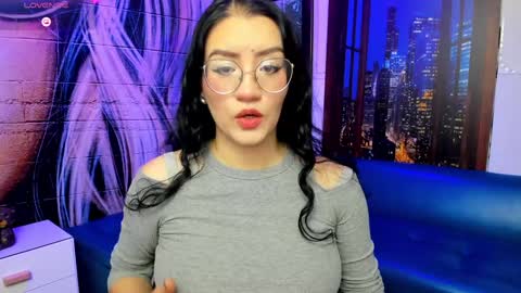 Snapshot of violeta_diazz chatting on December 26, 2024, 9:15 pm     online show from December 26, 2024, 9:15 pm