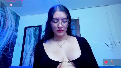 Snapshot of violeta_diazz chatting on February 2, 2025, 6:15 am     online show from February 2, 2025, 6:15 am