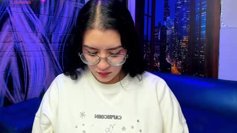 Snapshot of violeta_diazz chatting on February 5, 2025, 9:07 pm     online show from February 5, 2025, 9:07 pm