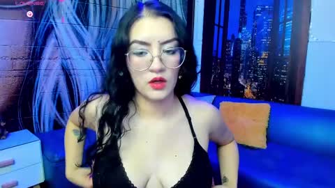 Snapshot of violeta_diazz chatting on February 14, 2025, 9:10 pm     online show from February 14, 2025, 9:10 pm