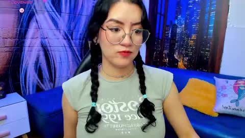 Snapshot of violeta_diazz chatting on March 6, 2025, 11:20 pm     online show from March 6, 2025, 11:20 pm