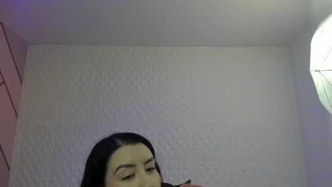Snapshot of violeta_diazz chatting on October 4, 2025, 9:13 pm     online show from October 4, 2025, 9:13 pm
