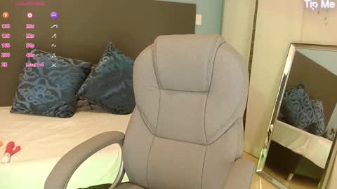 Snapshot of violeta_leon chatting on September 30, 2025, 6:29 am Violeta leon online show from September 30, 2025, 6:29 am