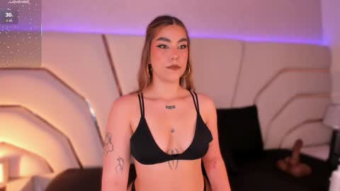 Snapshot of violeta_marquez chatting on May 10, 2026, 11:37 am violeta_marquez online show from May 10, 2026, 11:37 am