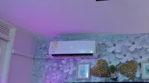 violeta_medina online show from November 4, 2025, 10:14 am