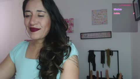violeta_scott_ online show from June 12, 2026, 12:15 pm
