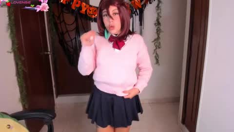 Violeta  Help me reach 150 thumbs up    online show from October 15, 2025, 11:16 pm