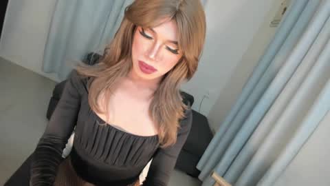 Violet online show from January 8, 2025, 9:01 pm