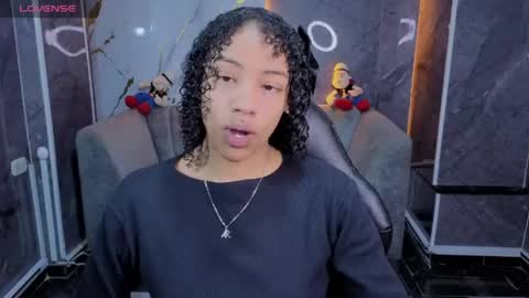 Snapshot of violeth_b chatting on May 11, 2026, 1:17 pm violeth_b online show from May 11, 2026, 1:17 pm