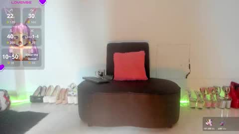 VIOLETA MONTANA online show from September 22, 2025, 11:01 am