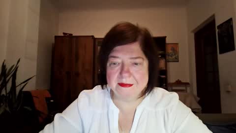 Snapshot of violetpulse chatting on January 18, 2026, 3:38 pm violetpulse online show from January 18, 2026, 3:38 pm