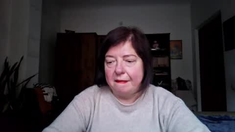 Snapshot of violetpulse chatting on February 11, 2026, 1:27 pm violetpulse online show from February 11, 2026, 1:27 pm