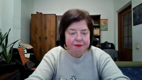 Snapshot of violetpulse chatting on February 18, 2026, 1:51 pm violetpulse online show from February 18, 2026, 1:51 pm