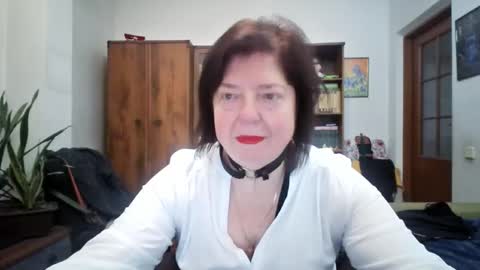 Snapshot of violetpulse chatting on March 4, 2026, 4:35 pm violetpulse online show from March 4, 2026, 4:35 pm