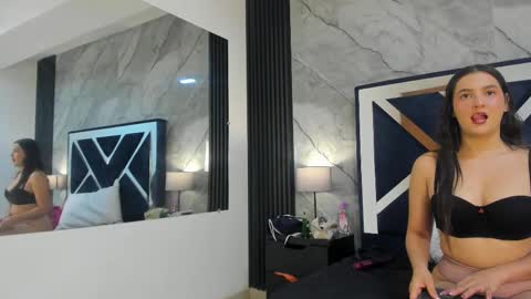 Violet Rose online show from October 9, 2025, 7:34 pm