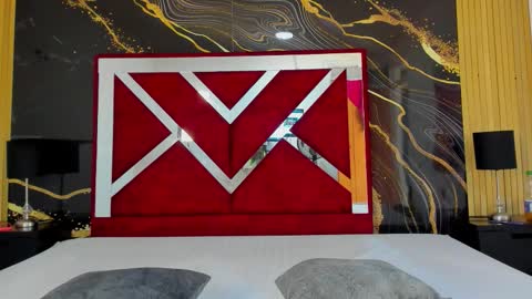 Violet Rose online show from January 14, 2026, 9:20 pm