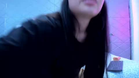 Violet Rousse online show from February 4, 2025, 3:36 pm