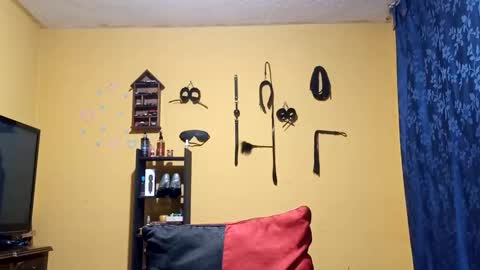 Violet777  online show from November 12, 2025, 9:32 am