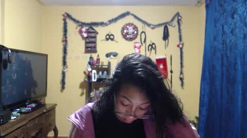 Violet777  online show from November 18, 2025, 7:57 am