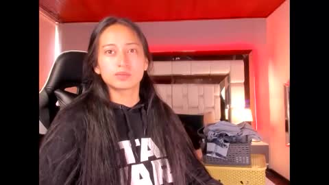 Snapshot of violetskinny chatting on January 19, 2025, 7:26 pm violetskinny online show from January 19, 2025, 7:26 pm
