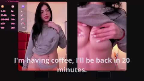 Snapshot of violetsmith_3 chatting on October 14, 2025, 11:22 am Violeta  online show from October 14, 2025, 11:22 am