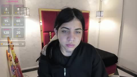 Snapshot of violetsmith_3 chatting on October 18, 2025, 11:33 am Violeta  online show from October 18, 2025, 11:33 am