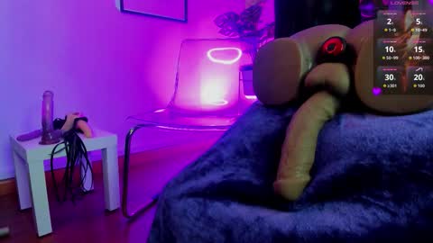 Violett  online show from October 23, 2025, 12:15 pm