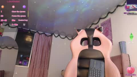 Snapshot of violett_brown9 chatting on April 27, 2026, 4:32 am violett_brown9 online show from April 27, 2026, 4:32 am
