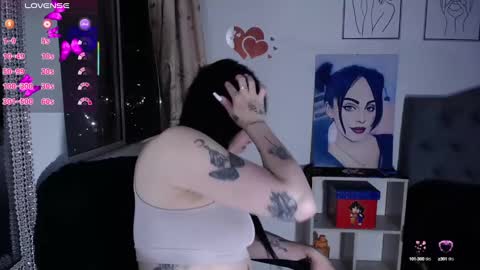 violett  Independent model online show from January 19, 2025, 2:57 am