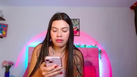 Snapshot of violett_ros chatting on October 22, 2025, 10:31 pm Reichel online show from October 22, 2025, 10:31 pm