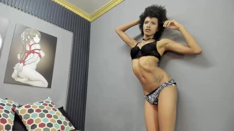 V I O L E T T E  online show from February 18, 2026, 9:44 pm