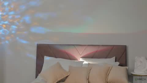 violetta_finch online show from March 9, 2025, 4:55 pm