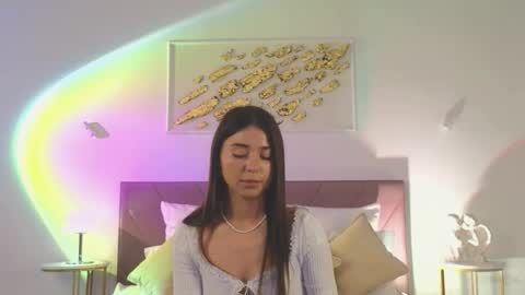 violetta_finch online show from December 4, 2025, 10:35 am