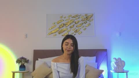 violetta_finch online show from May 23, 2026, 11:03 am