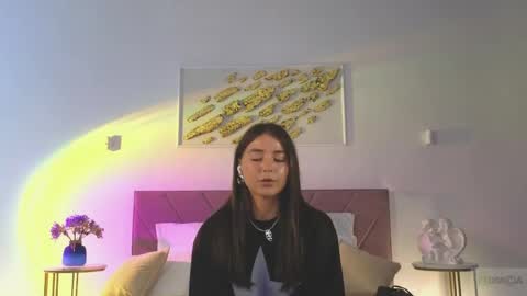 violetta_finch online show from June 5, 2026, 10:32 am