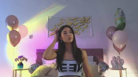 violetta_finch online show from June 15, 2026, 10:50 am