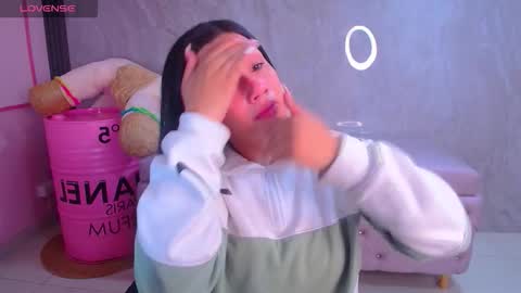 Violetta  online show from December 23, 2025, 3:37 am