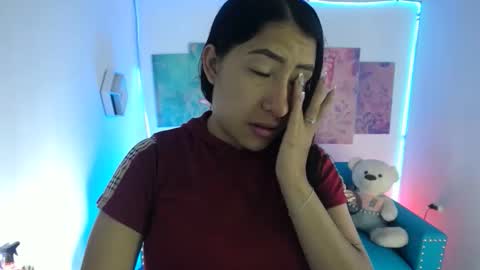 Snapshot of violetta_m_ chatting on January 17, 2026, 1:05 pm Violeta online show from January 17, 2026, 1:05 pm