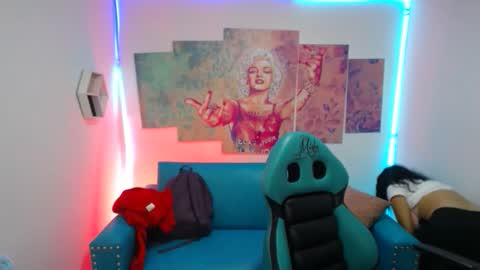 Snapshot of violetta_m_ chatting on February 2, 2026, 10:14 am Violeta online show from February 2, 2026, 10:14 am