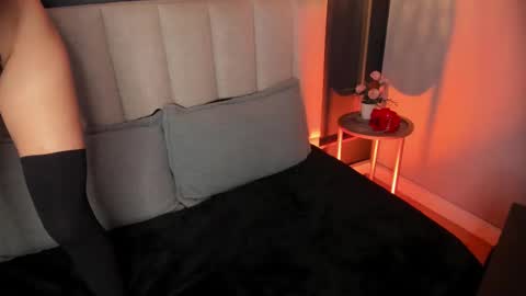 Violetta nur online show from February 20, 2025, 5:01 am