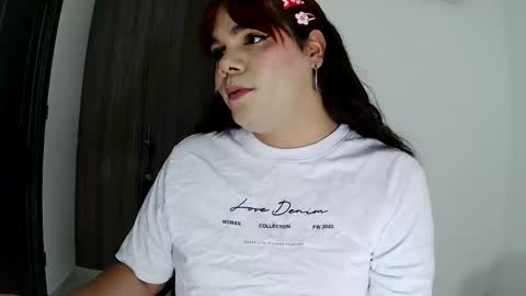 violettacam69 online show from November 11, 2025, 7:14 pm