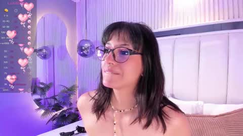 Snapshot of violettacolinss chatting on February 13, 2026, 11:39 am violettacolinss online show from February 13, 2026, 11:39 am