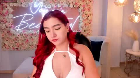 Violett Castel online show from September 21, 2025, 5:36 pm
