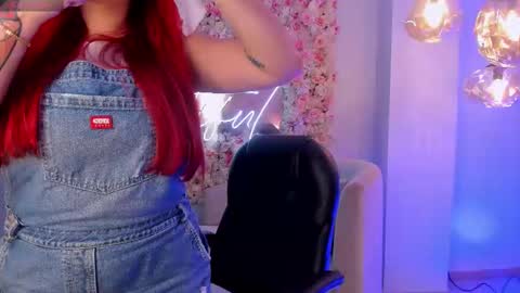 Violett Castel online show from October 26, 2025, 11:16 am