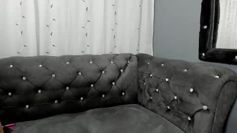 violette_velle online show from March 16, 2026, 1:04 pm