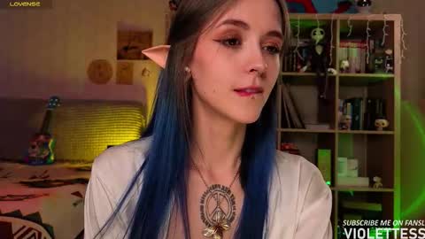 Snapshot of violettesss chatting on February 11, 2026, 1:05 pm Vi Best on my Fansly online show from February 11, 2026, 1:05 pm