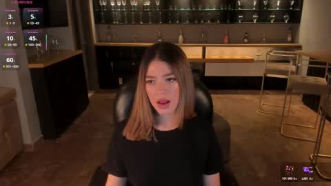 Violett  online show from March 1, 2025, 6:54 pm