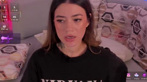 Violett  online show from March 8, 2025, 1:50 am