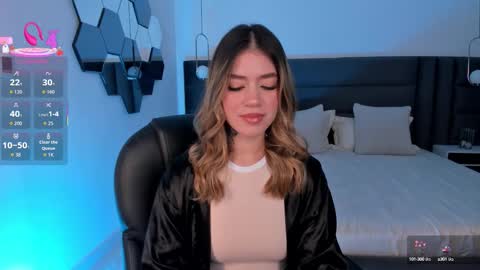 Violett  online show from October 15, 2025, 7:14 pm